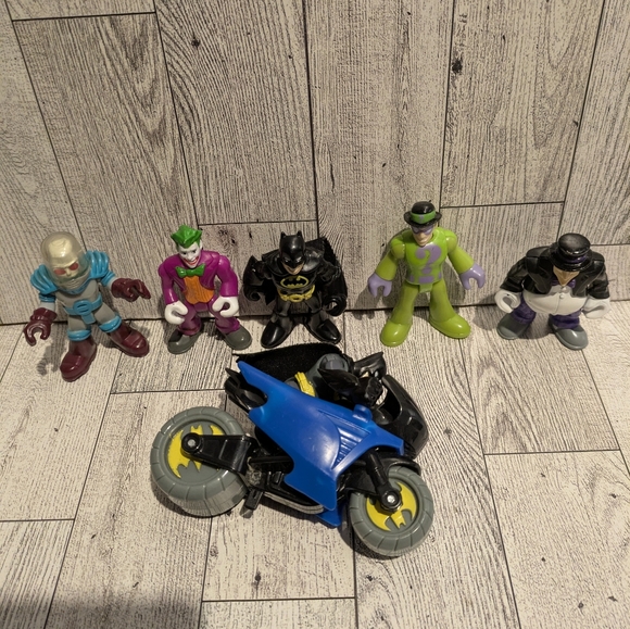 DC Batman Figure & Blue Batcycle with Colorful Villains Set - Picture 7 of 11